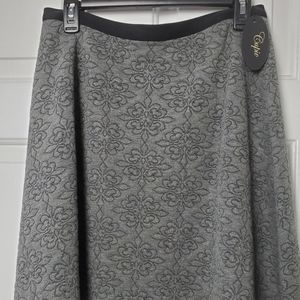 Cupio Quilted Gray Skirt Size Medium